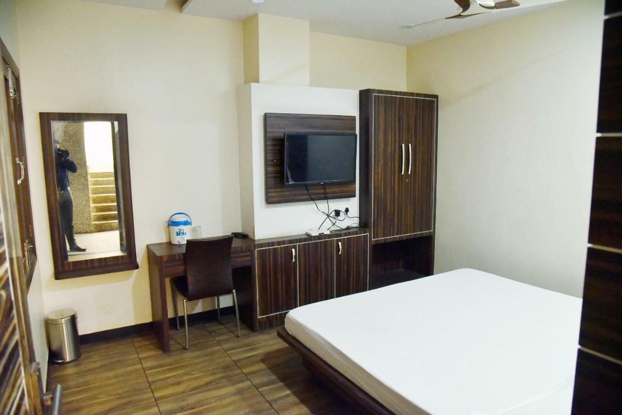 Hotel Midtown & Restaurant Jhunjhunu Extérieur photo