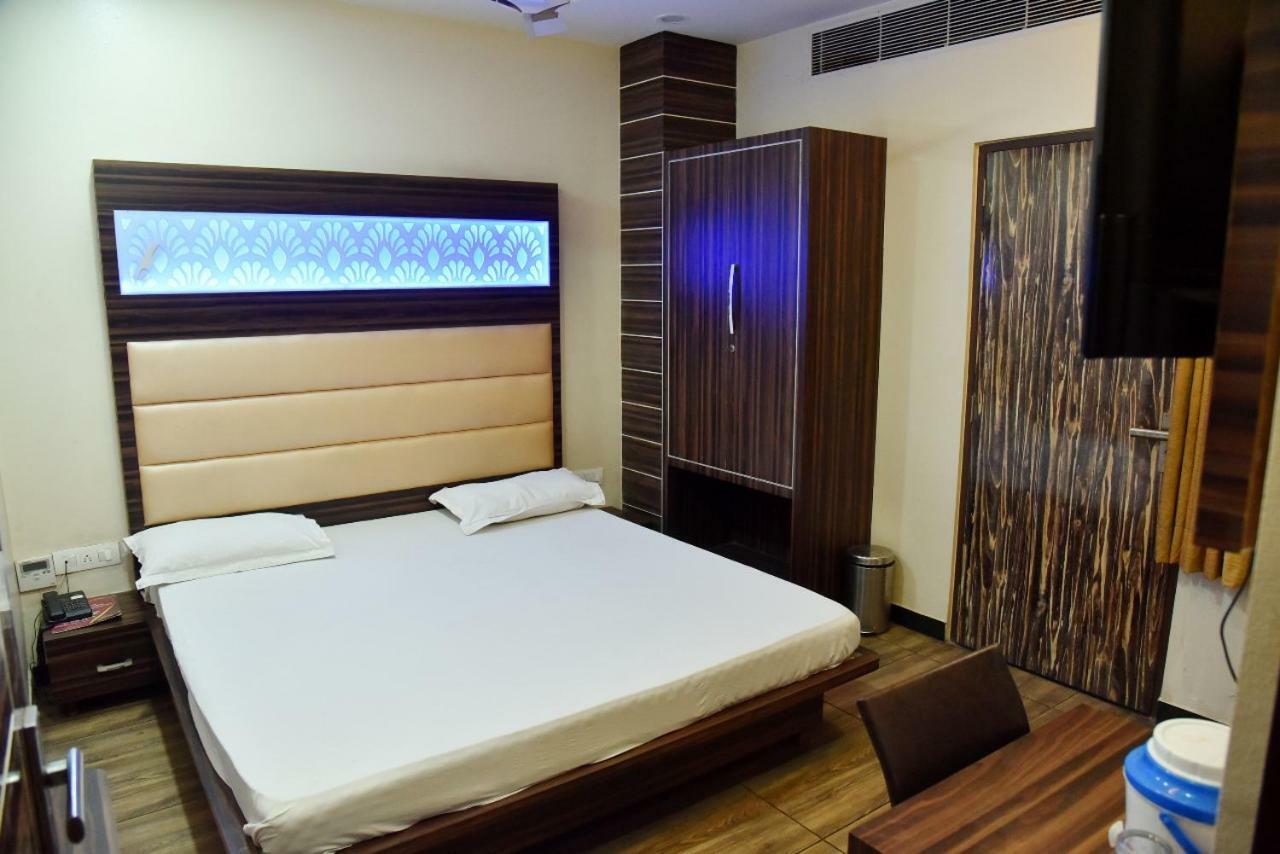 Hotel Midtown & Restaurant Jhunjhunu Extérieur photo